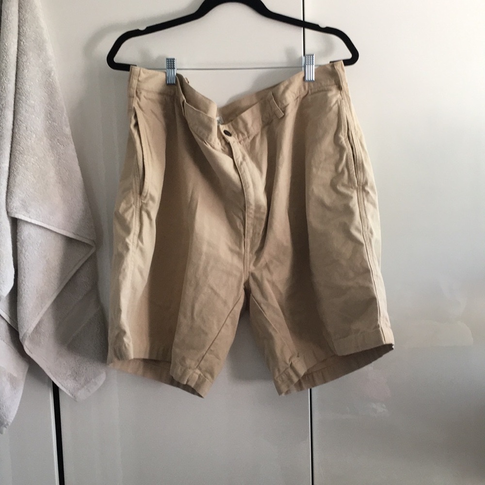 Orvis Khaki Shorts